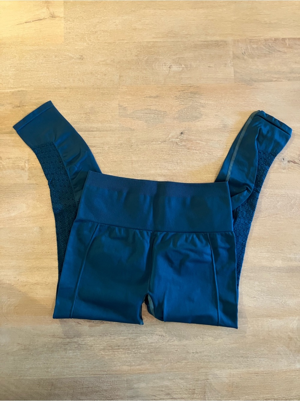 Fabletics High-Waisted Perforated 7/8 Legging - Dark Teal
